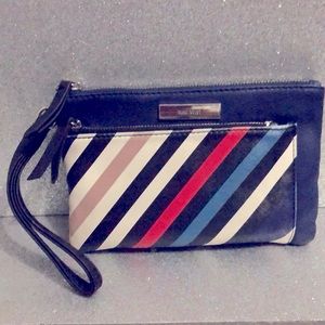 Nine West wrist clutch